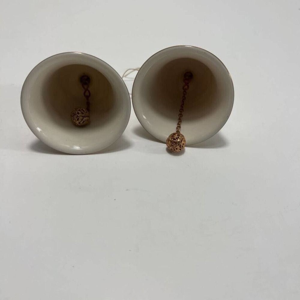 Vintage 1981-82 Christmas Bell Ornaments Set Of 2 Holiday Scene Noel Tree Decor - Picture 5 of 6